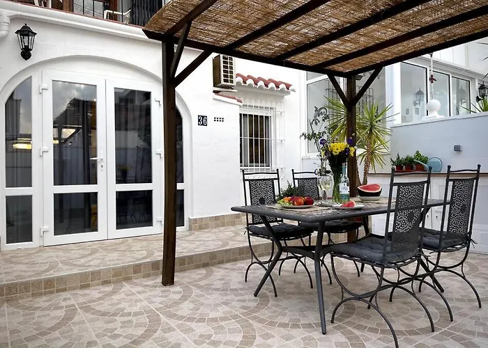 Lux Jardin, 2, Torrevieja *